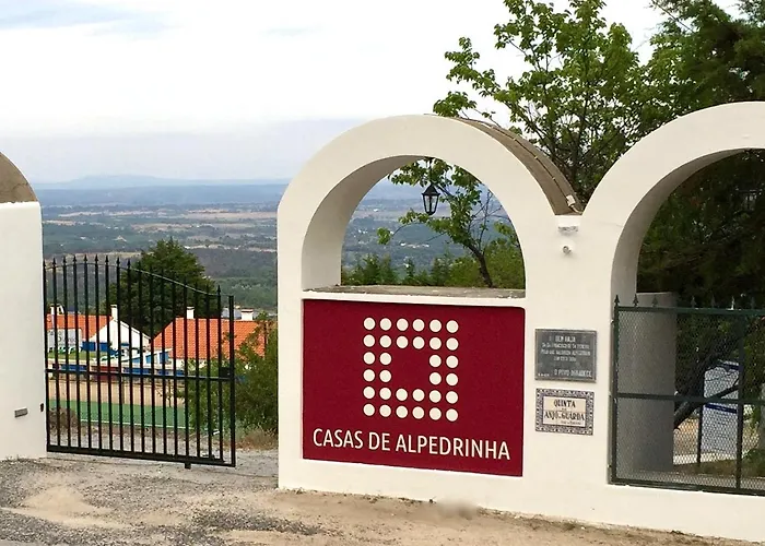 Casas De Venkovský dům Alpedrinha